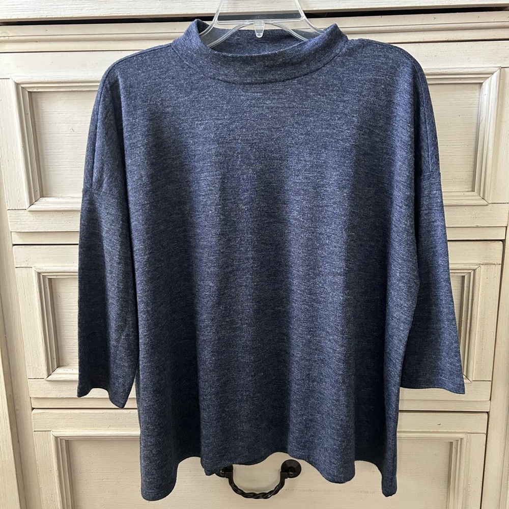 Heather navy top